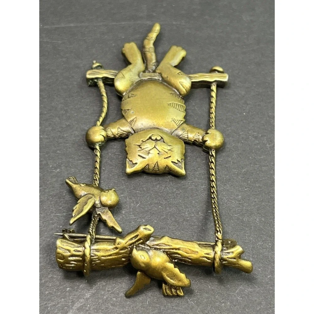 Vintage JJ Jonette Gold Tone Articulated Swinging Cat Bird Pin Brooch 3